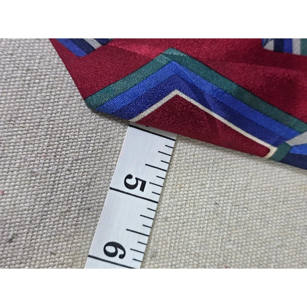 JT Beckett Mens Silk Tie Red Blue Green Geometric Abstract Striped Vintage 59